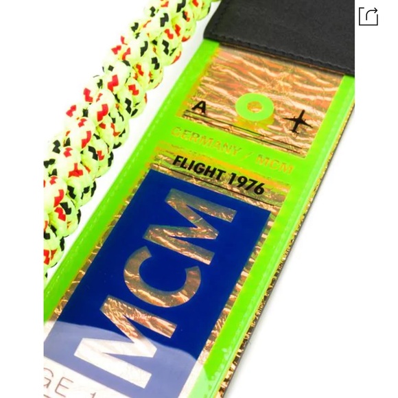 MCM RAYMONDE OVERSIZED BAG CHARM KEYRING LUGGAGE TAG BRAND NEW & 100% AUTHENTIC - Picture 3 of 14